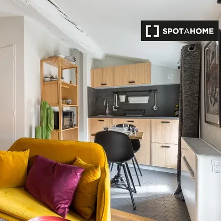 Rent this studio apartment on 32 Rue Molière in 69006 Lyon 6e Arrondissement, France