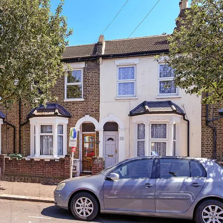 Rent this 3 bed townhouse on 57 Oakdale Road in London, E11 4DJ