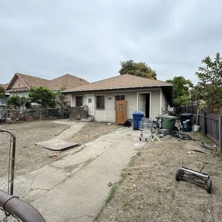 Image 2 - 857 East 33rd Street, Los Angeles, CA 90011, USA - House for sale