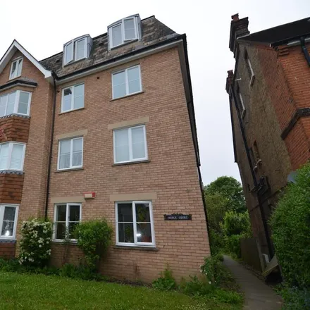 Rent this 2 bed apartment on Station Road / Crescent Road in Station Road, Halfway Street