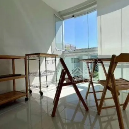 Buy this 2 bed apartment on Rua Farmacêutico Professor Rodolfo Albino in Camboinhas, Niterói - RJ