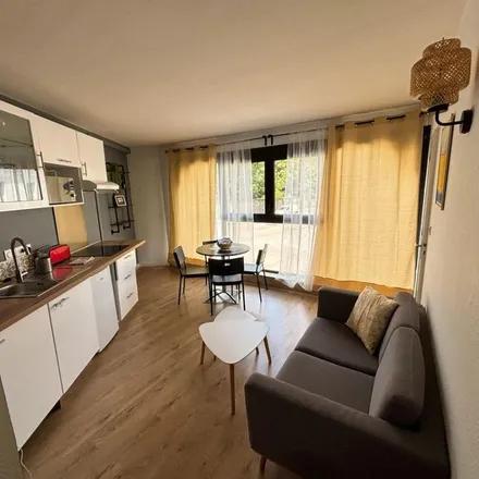 Rent this 1 bed apartment on 1 Rue Général Buat in 44000 Nantes, France