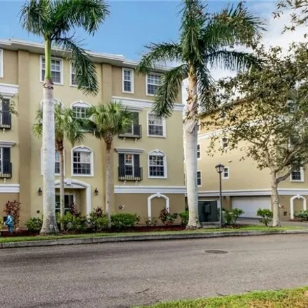 Buy this 3 bed condo on 10011 Lake Cove Drive in Lee County, FL 33908