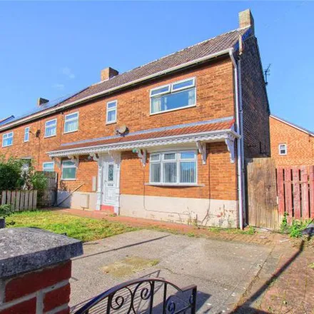 Rent this 4 bed duplex on Redcar Road in Thornaby-on-Tees, TS17 8LR