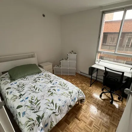 Image 2 - 42-669, Rue Buies, Montreal, QC H1S 1K3, Canada - Room for rent