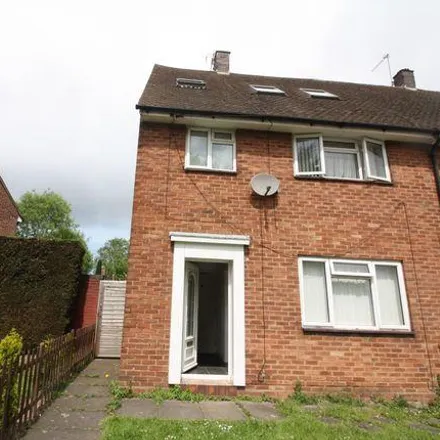 Rent this 6 bed townhouse on 228 Sir Henry Parkes Road in Coventry, CV4 8GG