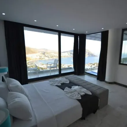 Rent this 5 bed house on 07580 Kaş