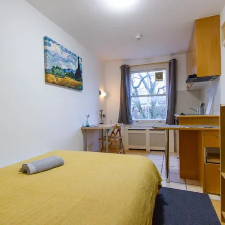Rent this 1 bed apartment on 48 Penywern Road in London, SW5 9AS