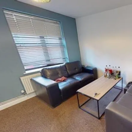 Rent this 4 bed apartment on 8 Claypole Road in Nottingham, NG7 6AB