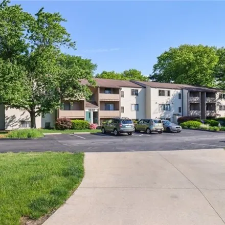 Buy this 2 bed condo on Cederwood Drive in Westlake, OH 44140