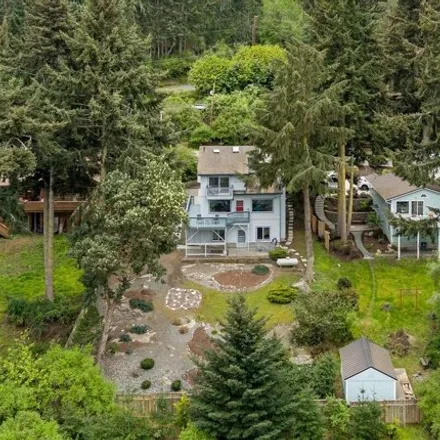 Buy this 3 bed house on 256 Alta Vista Avenue in Island County, WA 98239