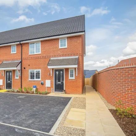 Rent this 3 bed townhouse on Woolhouse Way in Cringleford, NR4 7WF