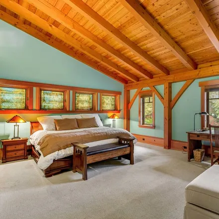 Rent this 6 bed house on Bainbridge Island in WA, 98110
