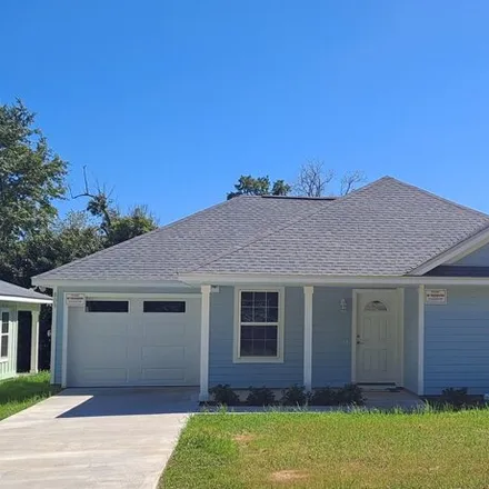Buy this 3 bed house on 804 Dunn Street in Tallahassee, FL 32304