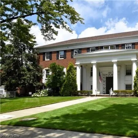 Image 2 - Shaker Heights Country Club, Fontenay Road, Shaker Heights, OH 44120, USA - Condo for sale
