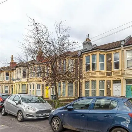 Rent this 6 bed townhouse on 31 Longmead Avenue in Bristol, BS7 8QB