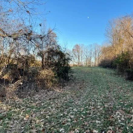 Image 5 - Tucker Schoolhouse Road, Mitchell Hill, Madisonville, KY 42436, USA - House for sale
