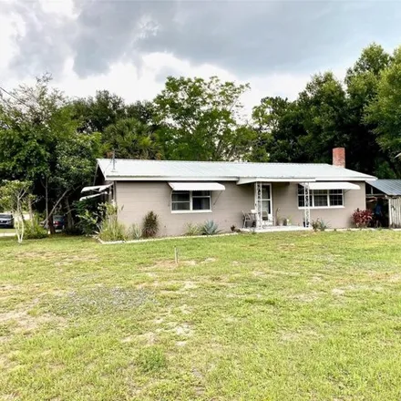 Buy this 3 bed house on 3801 Us Highway 17 92 N in Davenport, Florida