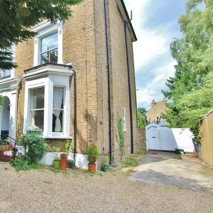 Rent this 2 bed apartment on Woodlands Grove in London, TW7 6NS