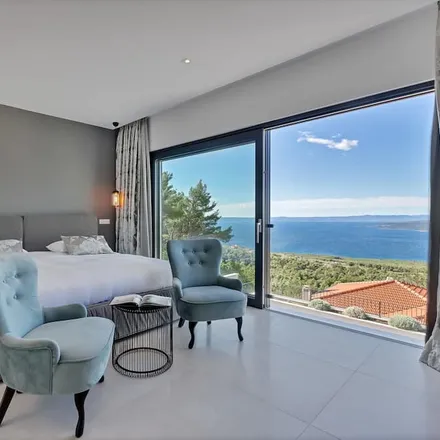 Rent this 3 bed house on Makarska in Split-Dalmatia County, Croatia