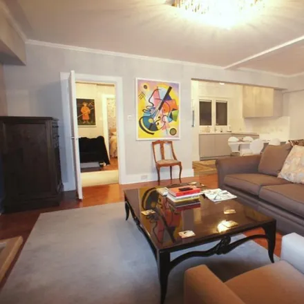 Rent this 3 bed apartment on Over-Seas House in Park Place, London