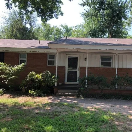 Image 3 - 1310 Sycamore Street, Norman, OK 73072, USA - House for rent