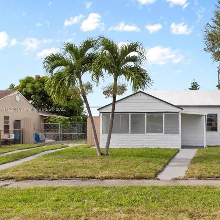 Image 1 - 681 Northeast 1st Place, Hialeah, FL 33010, USA - House for sale