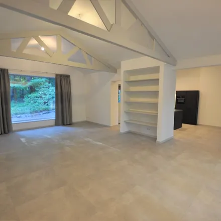 Rent this 4 bed apartment on De Hurken 2 in 5583 AA Aalst, Netherlands