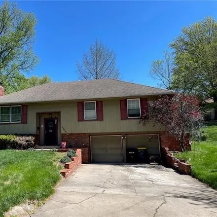 Buy this 3 bed house on 5383 Cottage Avenue in Kansas City, MO 64133