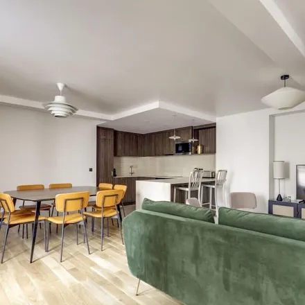 Rent this 4 bed apartment on Rue Saint-Denis in 75002 Paris, France