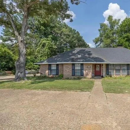 Buy this 4 bed house on 1110 Mill Run Rd in Athens, Texas