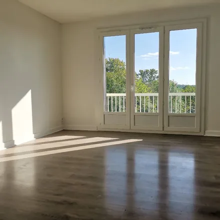 Rent this 4 bed apartment on 42 Avenue Arsène Ratier in 12340 Bozouls, France