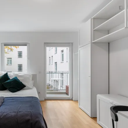 Rent this studio apartment on Archibaldweg 12 in 10317 Berlin, Germany
