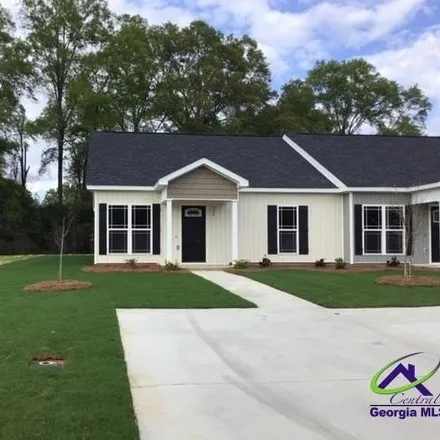 Rent this 3 bed house on 324 Grayton Way in Perry, Georgia