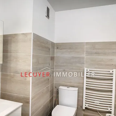 Rent this 2 bed apartment on 16 a Avenue de la Pinède in 06110 Le Cannet, France