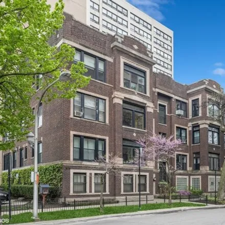 Buy this 3 bed condo on 647-653 North Marine Drive in Chicago, IL 60613
