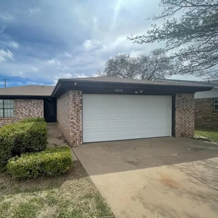 Image 1 - 206 Elkhart Avenue, Lubbock, TX 79416, USA - House for rent