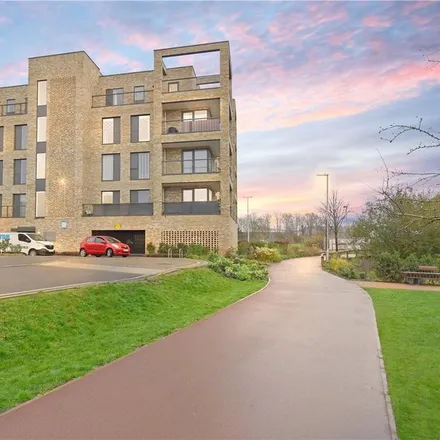 Rent this 2 bed apartment on Trumpington Community College in Lime Avenue, Cambridge