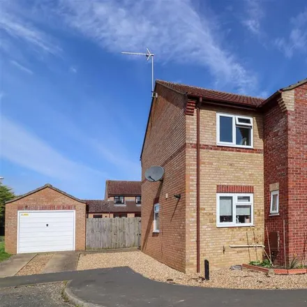 Rent this 3 bed duplex on Peacock Way in Littleport, CB6 1AB