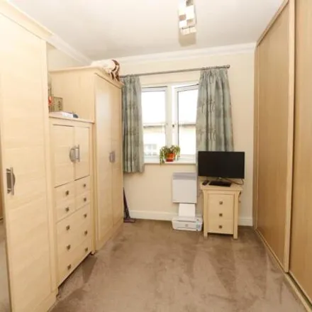 Image 7 - London Road, Benfleet, Essex, Ss7 - Apartment for sale