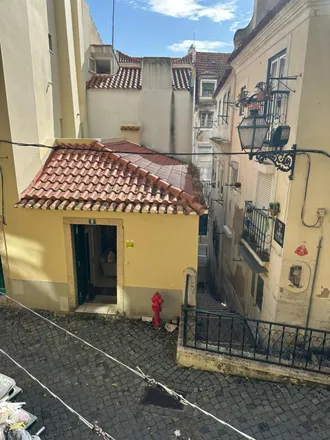 Image 6 - Rua de Santo Estêvão 5, 1100-615 Lisbon, Portugal - Apartment for rent