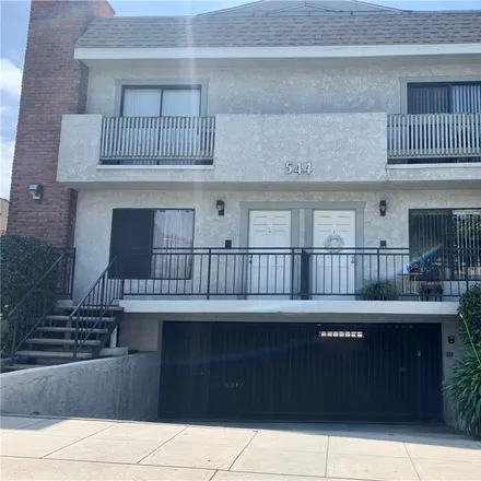 Buy this 2 bed townhouse on 538 Magnolia Boulevard in Burbank, CA 91501