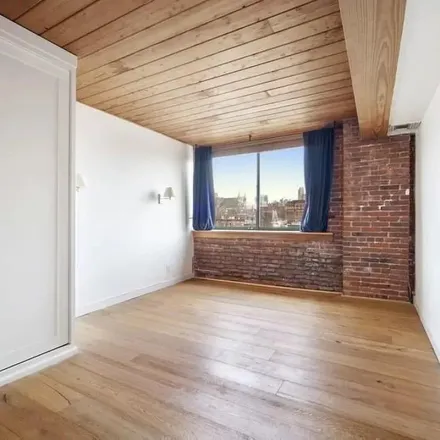 Rent this 2 bed apartment on 372 President Street in New York, NY 11231