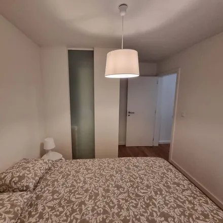 Rent this 4 bed room on Rua da Quinta Seca in 4460-439 Matosinhos, Portugal