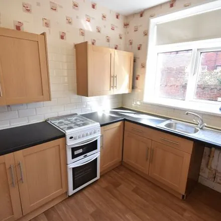 Rent this 3 bed duplex on Gildabrook Road in Blackpool, FY4 2JZ
