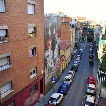 Image 4 - Carrer de les Torres, 51, 08042 Barcelona, Spain - Apartment for rent