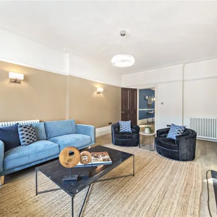 Image 9 - St George's Court, Gloucester Road, London, SW7 4UB, United Kingdom - Apartment for rent