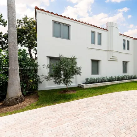 Image 2 - 2850 Sheridan Avenue, Miami Beach, FL 33140, USA - House for rent