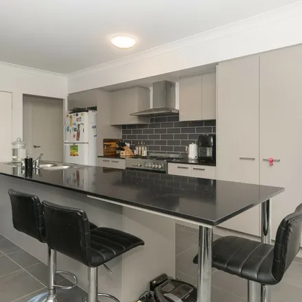 Image 2 - Ogg Road Reserve, McClintock Drive, Murrumba Downs QLD 4503, Australia - Apartment for rent