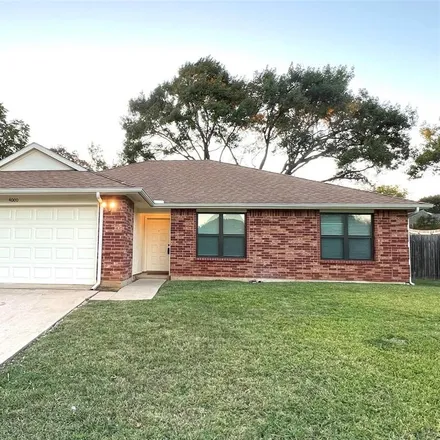 Buy this 3 bed house on 4000 Blueridge Court in Arlington, TX 76016